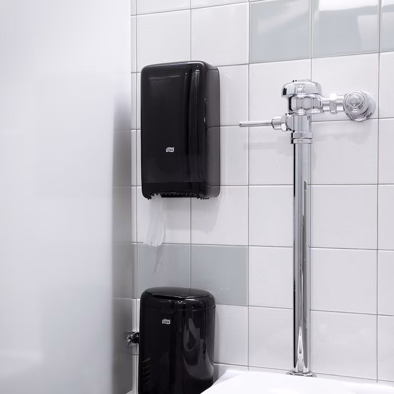 557508 - Dispensador Tork Preto Papel Higiénico Compacto